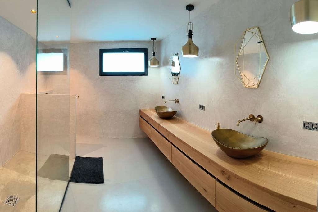 Industrial Luxury Nimes & Arles Villa Beaucaire  Exterior photo
